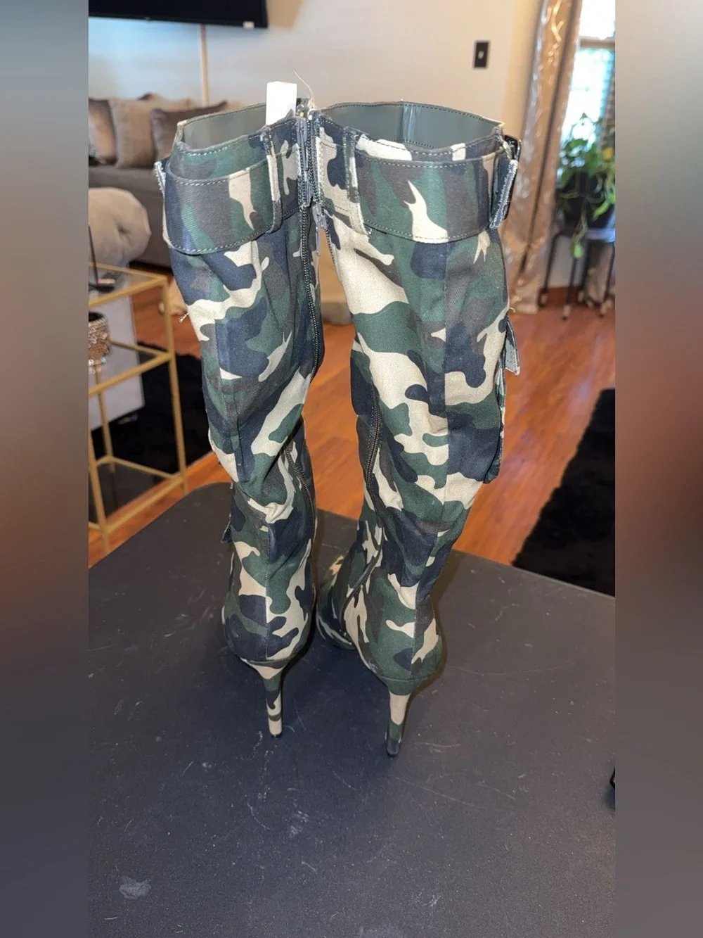 Camo Pointed-Toe Knee-High Boots - Women's Green Camo